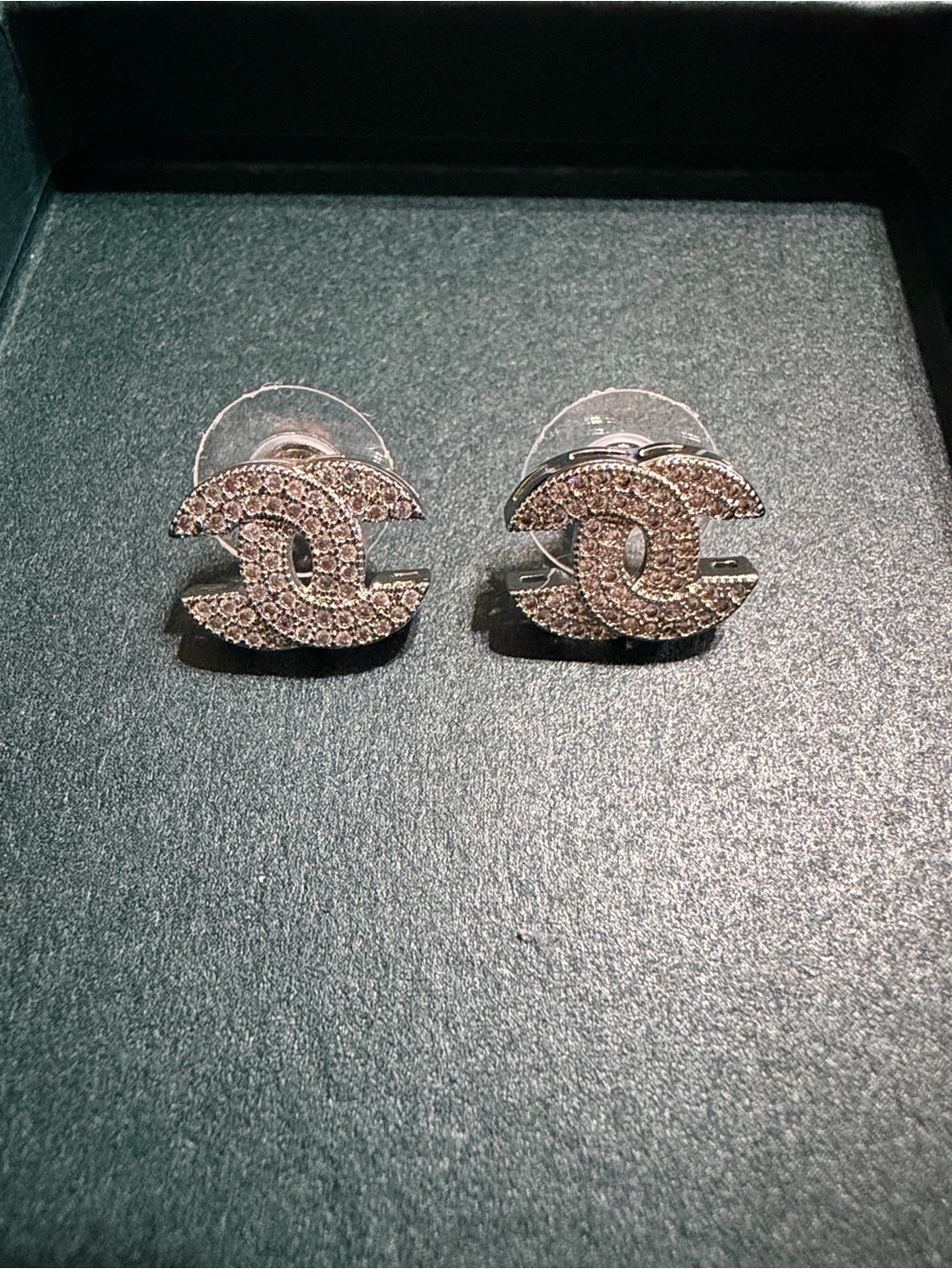 NEW CC Crystal-Embellished Interlocking CC Stud Earrings in Silver
